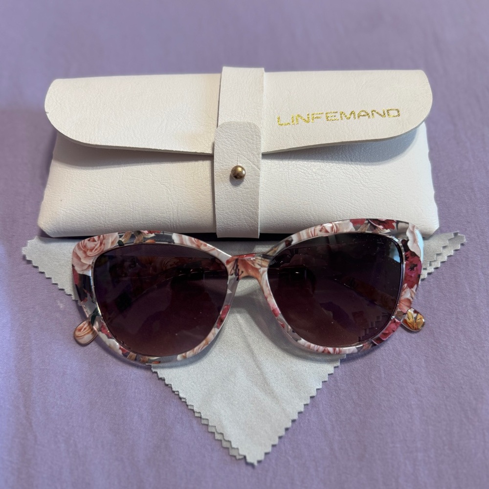 Floral Cat-Eye Sunglasses — Pink Floral